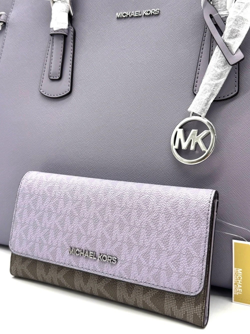 Michael Kors Voyager Large Leather Tote Bag w Matching Trifold Wallet - Lilac
